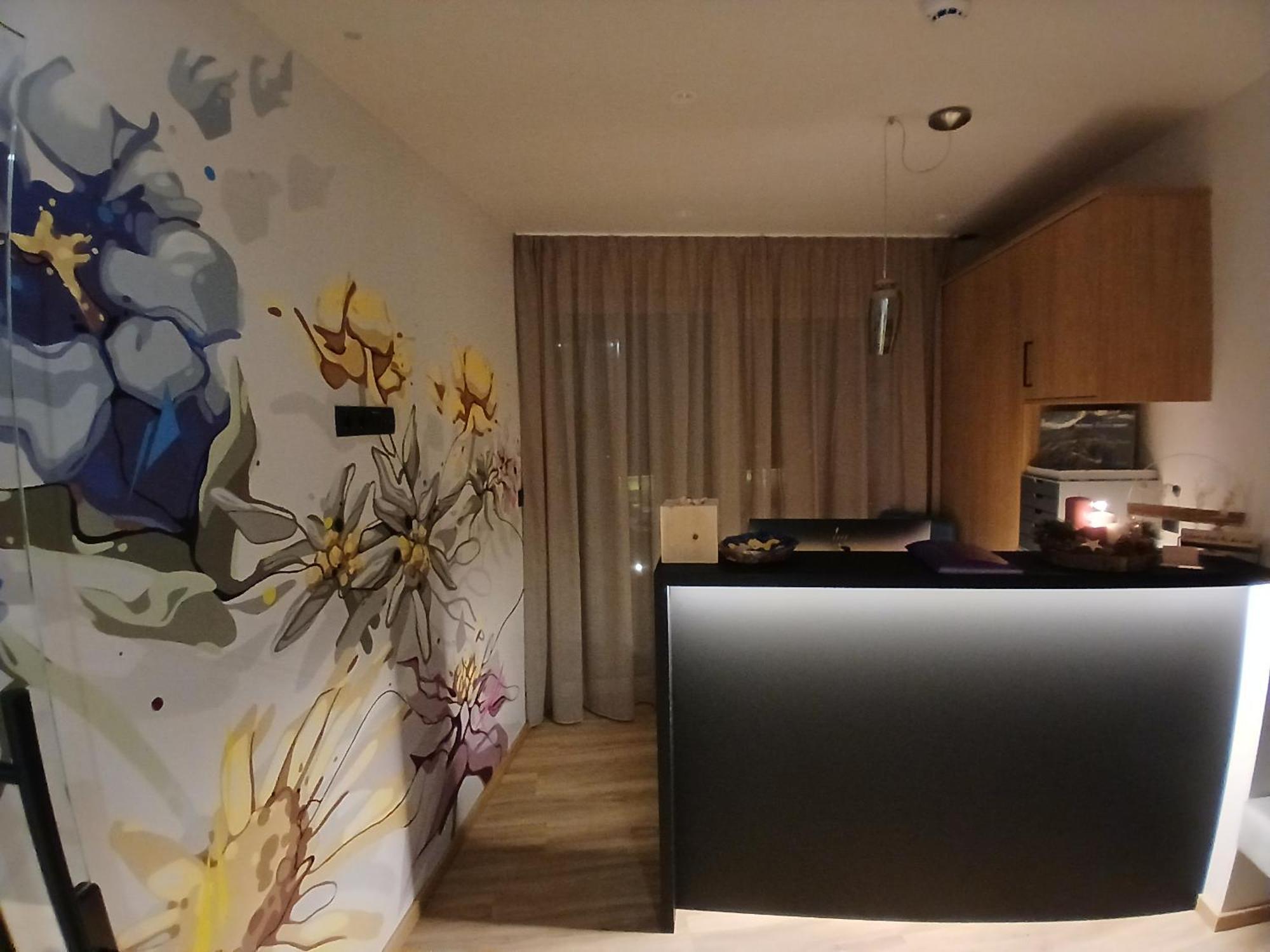 Appartement Lorenzi Solden Bagian luar foto